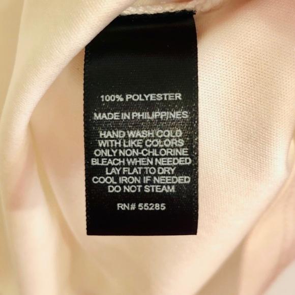 EXPRESS Crochet Eyelet White &‎ Cream Quarter Sleeved Lined Dress SZ SMALL EUC - Picture 5 of 8